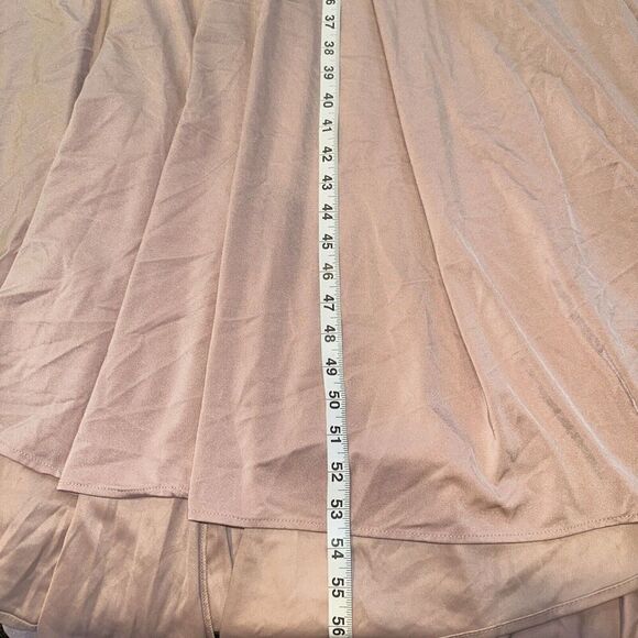 La Femme Sleeveless Plunge Neck A Line Gown in Mauve Pink #S1530. Size 14. 14 - Picture 8 of 10